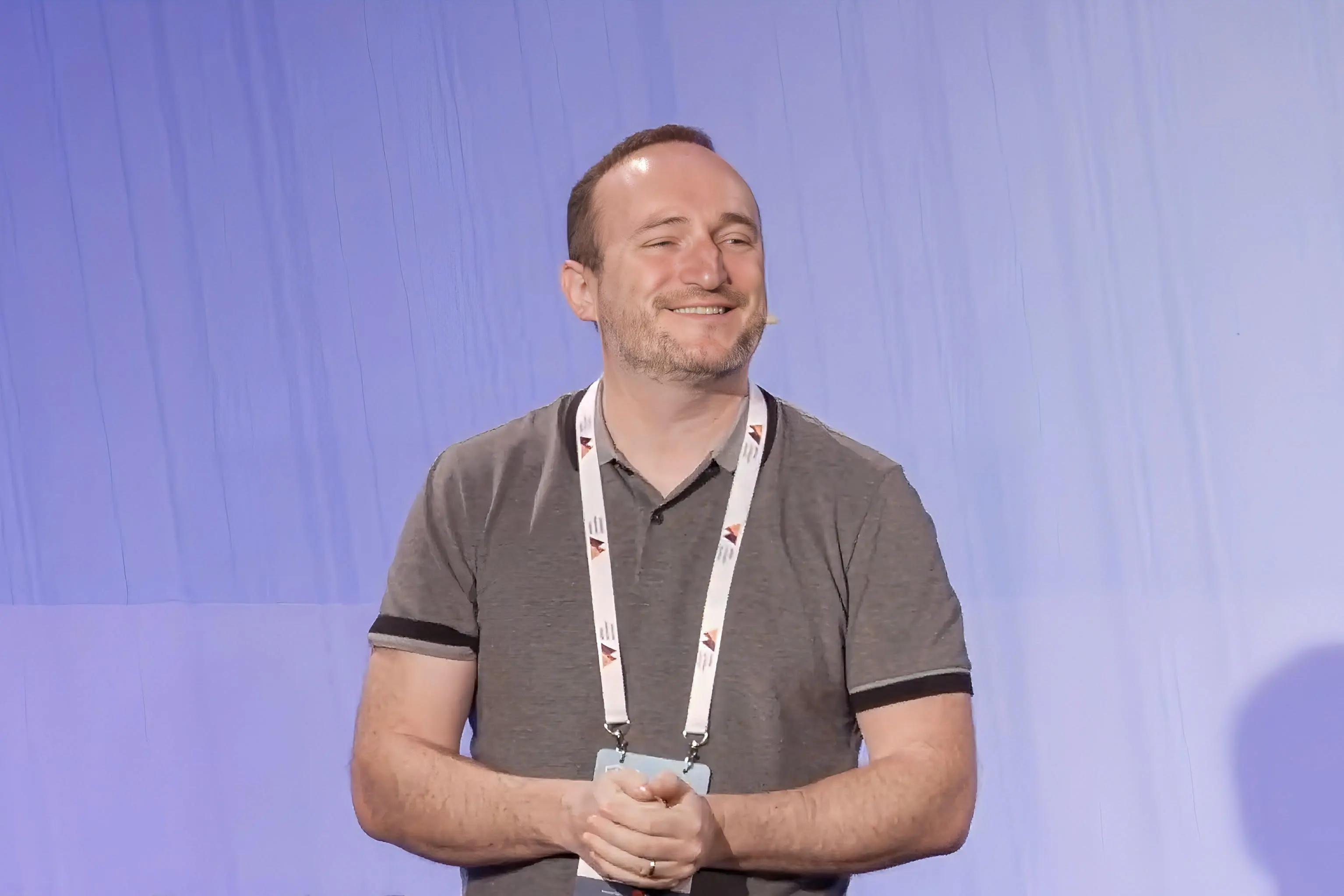 Niall Crosby speaking at Fin.js 2022 conference